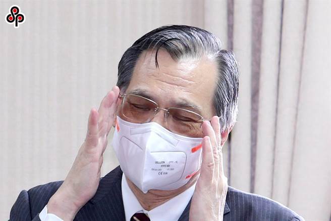 台大国发所近来不断传出在政坛位居要职的毕业学生涉及论文抄袭丑闻，指导教授都是国安局长陈明通，所方动态与陈明通去留仍是外界关注焦点。(本报资料照)