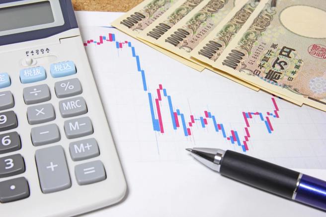 日本央行意外調整貨幣政策，或許將進一步引發美股的拋售潮，增加各指數破底機率。（圖/ 理財周刊提供）