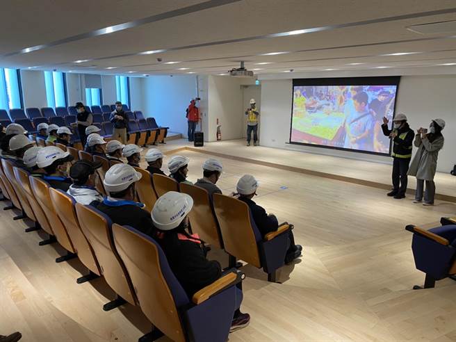 杨梅公所新大楼将成多功能洽公空间。（蔡明亘摄）