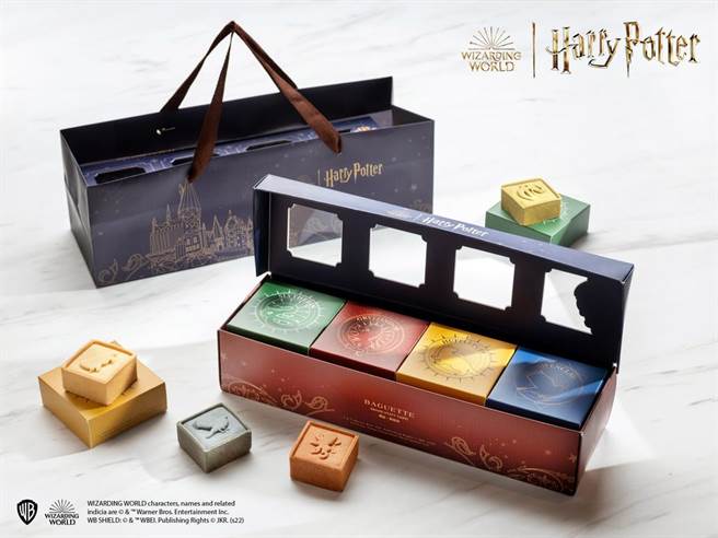 《哈利波特》台湾版赠礼「魔法神兽传家宝-水果酥」，每盒8入售价1880元。(台北君悦饭店提供)