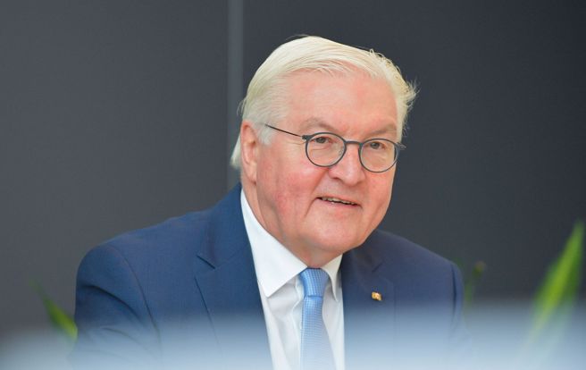 德国总统施泰因迈尔日前与中共领导人习近平通话时，曾明确表示愿供数亿剂疫苗协助中国抗疫。（图／路透）