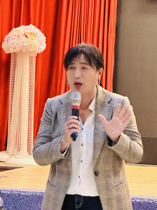 前立委蔡培慧認為，政府沒有照顧到艱苦人。（廖志晃攝）