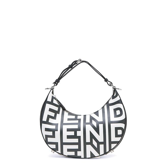 FENDI Roma限定系列Sunshine Shopper Medium，9万8000元。（FENDI提供）