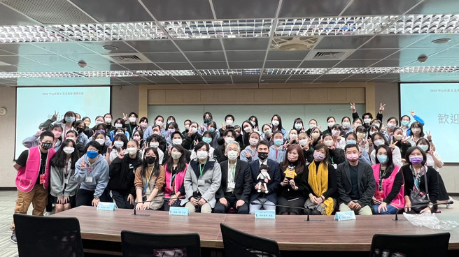 两日交流时间虽短，但两校学生拥有难得的国际交流经验，也拓展了艺文视野。(照片/中山女高提供)