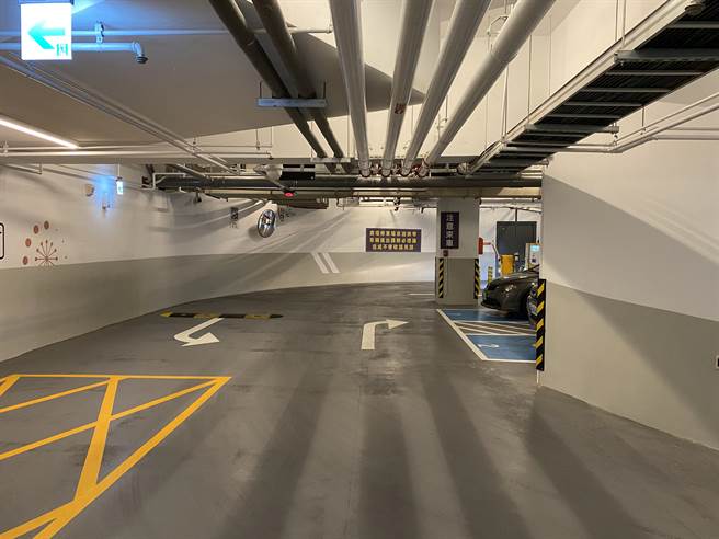 经发局市场科表示，若民眾有相关动线改善建议，市府都会与业者沟通讨论。（蔡明亘摄）