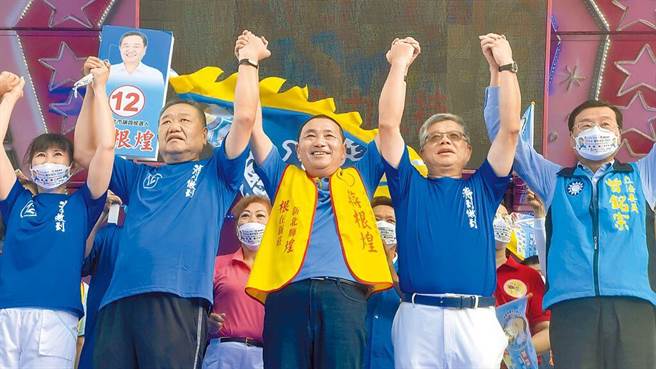 新北市长侯友宜今下午与新北市现任议长蒋根煌等人，一同与无党团结联盟协商，成功说服无党团结联盟总召蔡锦贤礼让副议长之位。（本报资料照片）