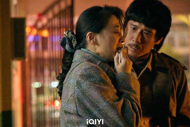 梅婷饰演李家母亲廖穗芳，深不可测。（爱奇艺国际站提供）