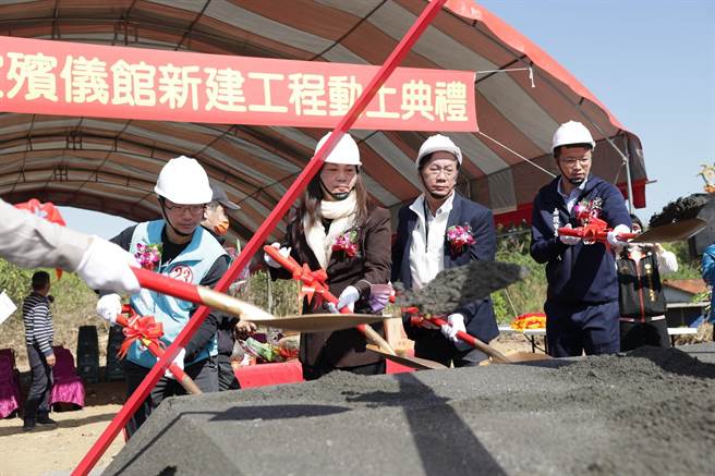 南投县府县府斥资近4亿元新建生命礼仪园区，南投县长林明溱出席动土典礼，感到很欣慰。（南投县府提供／杨静茹南投传真）