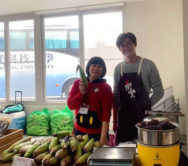 仁馨市集邀集台中特色商家提供各式美食。（仁馨乐活园区提供）