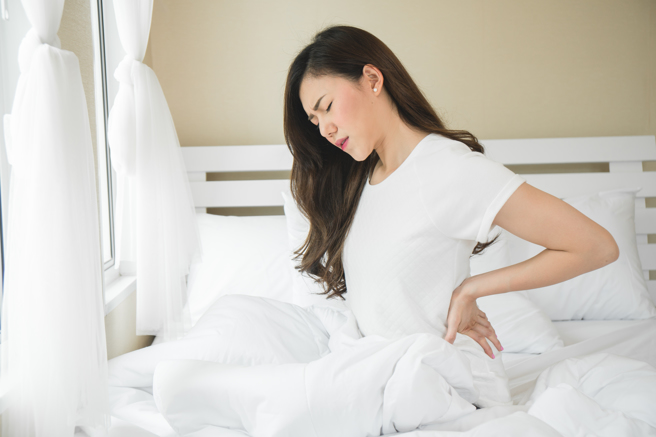 印度一名妇女出现背痛问题，近日到医院做检查，发现她的胆囊中竟有382颗结石。(示意图/达志影像)