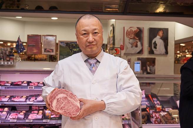 Ｍia C'bon近日邀请日本森肉店株式会社 森 荣二会长，亲临分店指导和牛分切技术。(Ｍia C'bon提供)