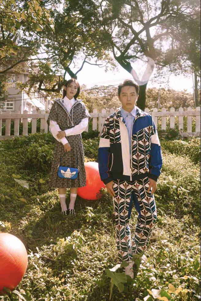 坤达、林思宇抢先穿上adidas x Gucci联名第二弹 ，玩转復古运动时尚。（Gucci提供）