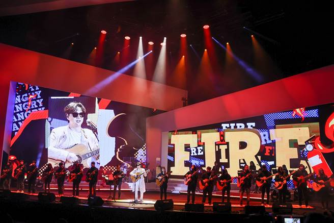 萧煌奇今在台北国际会议中心开唱。（罗永铭摄）