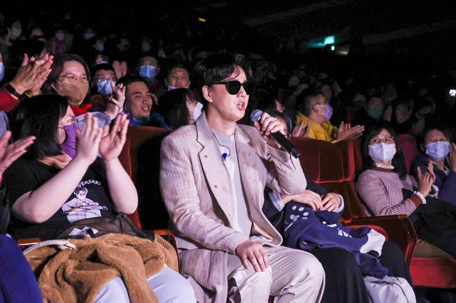 萧煌奇今在台北国际会议中心开唱。（罗永铭摄）