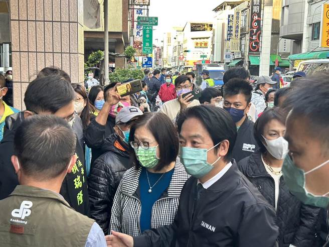 副总统赖清德今日下午到高雄举行「向党员报告」政见会。（崔正纲摄）