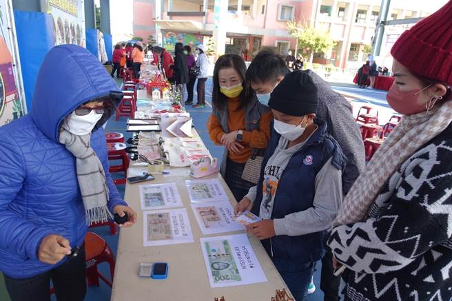 市長盧秀燕重視新住民教育，分別在山、海、屯、中區成立四所新住民學習中心，提供多元學習課程。(台中市政府提供)