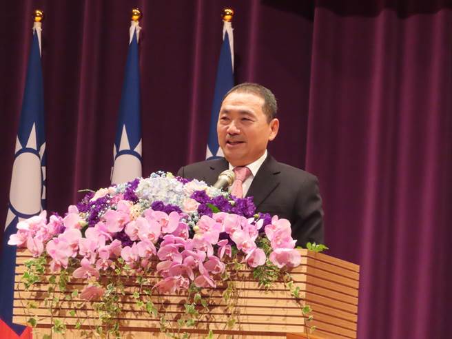 侯友宜表示，光新北好不够，更要站在利他角度「给别人机会，我们才有机会」。（叶德正摄）