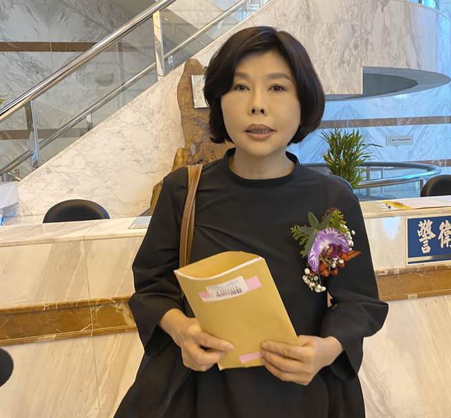 陳姿妏11票當選嘉義市議長。（廖素慧攝）