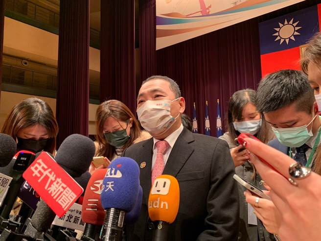 侯友宜表示，会把握现在人民对他的期待努力做事。（叶德正摄）