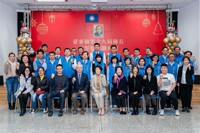 台东县第19届县长宣誓暨就职典礼今天在台东县政府大礼堂举行。（蔡旻妤摄）