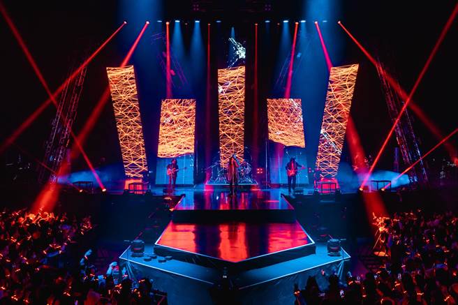 麋先生成军10周年归乡高雄办最大型个唱。（相信音乐提供）