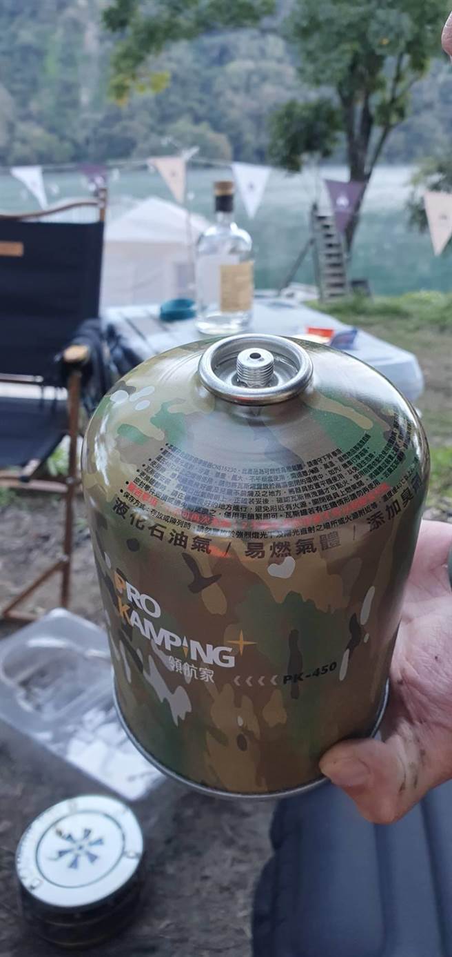 瓦斯暖炉使用高山瓦斯罐。（民眾提供／杨静茹南投传真）