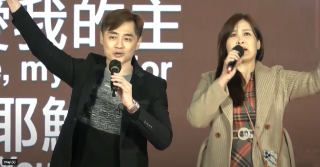 宋逸民和陈维龄今晚出席圣诞活动。（图／YT@宜兰新闻）