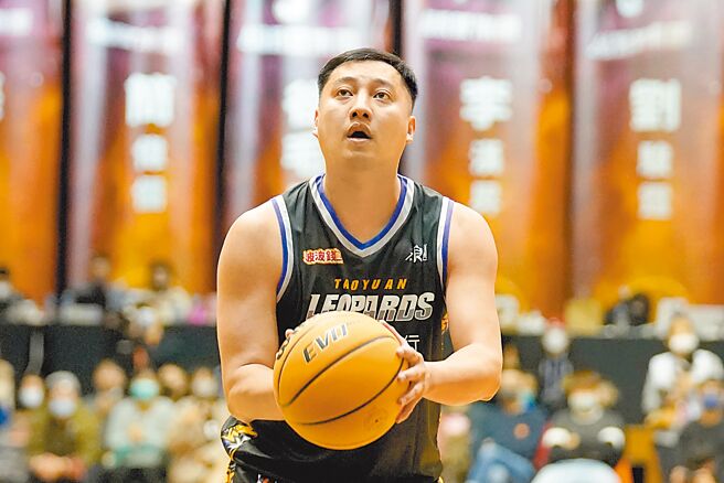 「小四」苏翊杰復出重拾球员身分，首战就砍下17分。（桃园云豹提供）