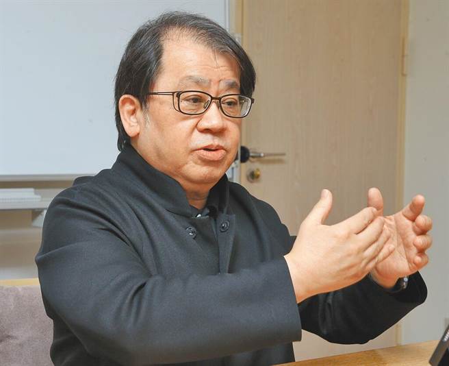 位在新北市八里区下罟子55号附近的铁皮仓库，在25日晚间起火，其中有一间仓库是文化部国家品牌团队的朱宗庆打击乐团所承租，也被波及，艺术总监朱宗庆表示，昨晚因火势过大，无法到现场，但有第一时间了解现场状况，今天团队也会再到现场盘点，确切损失会在盘点后再对外发表消息。（本报资料照片）