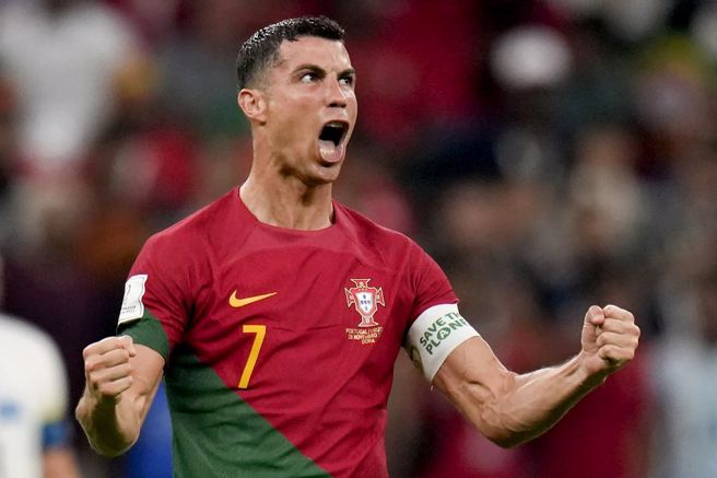 葡萄牙球星C罗面临生涯重大抉择。（美联社资料照）