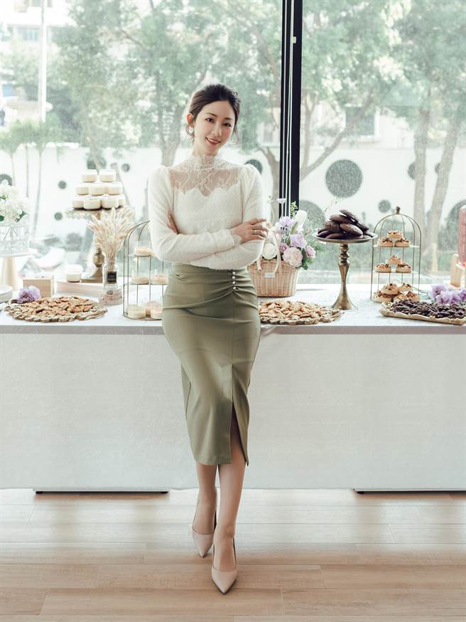 安唯绫与老公于中中举办宝宝性别公布派对。（安唯绫提供）