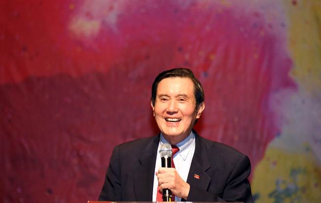 台东县长饶庆铃就职典礼，今天盛大举行。（庄哲权摄）