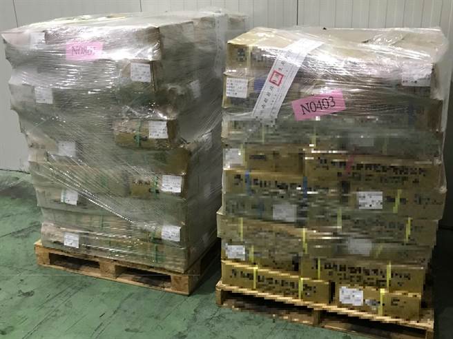 上千只过期乌骨鸡改标贩售全台，台中检警查获黑心食品厂，将业者起诉。（保七总队第三大队提供）