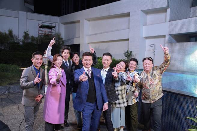 罗巧伦剧中意外身亡，许多演员到场为她加油打气。（民视提供）