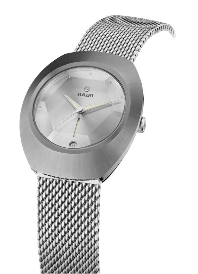 雷达表钻星系列DiaStar Original为庆祝60周年推出纪念腕表，5万7200元。（RADO提供）