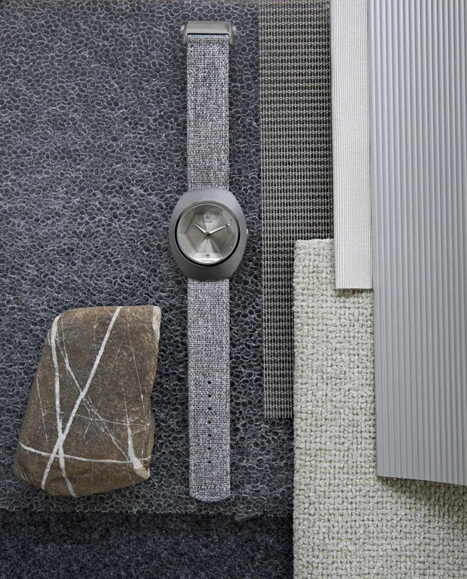 雷达表钻星系列DiaStar Original为庆祝60周年推出纪念腕表，5万7200元。（RADO提供）