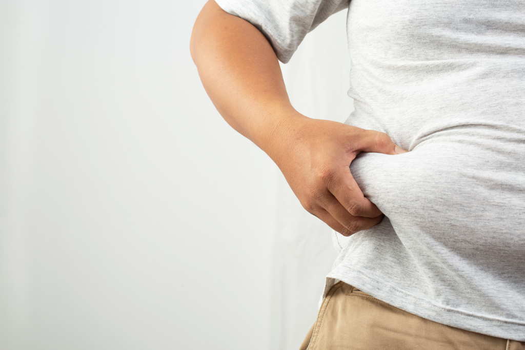 腰圍過粗者容易有代謝症候群。(示意圖/ Shutterstock )