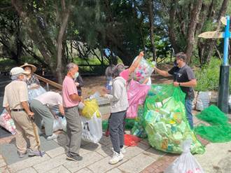環保局攜漁會辦宣導 千人參加資源回收4477公斤