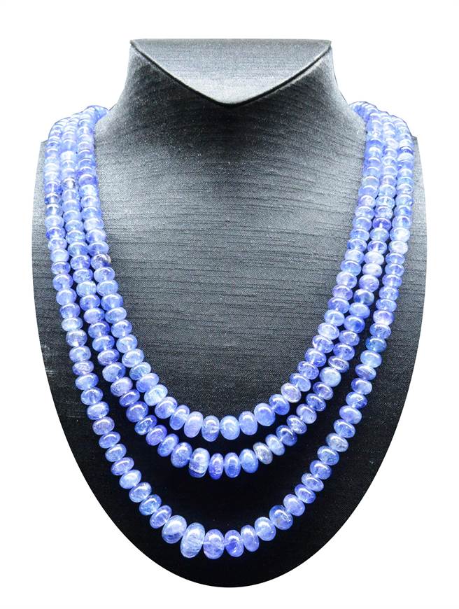 天然丹泉石项炼。（台北分署提供）