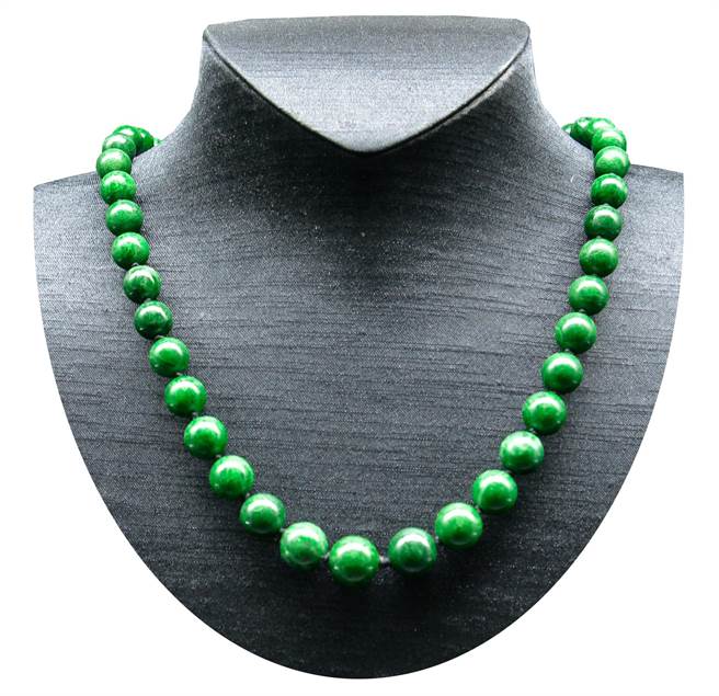 翠玉圆珠项炼。（台北分署提供）