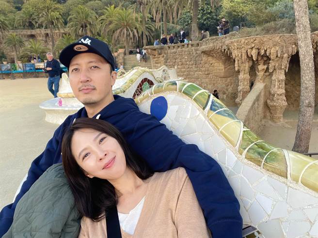 天心放長假，與老公金英敏遊南歐。（福隆經紀提供）