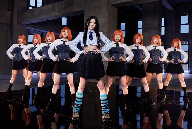 MIUSA推出个人首张专辑，热情卖力唱跳。（容易文创提供）