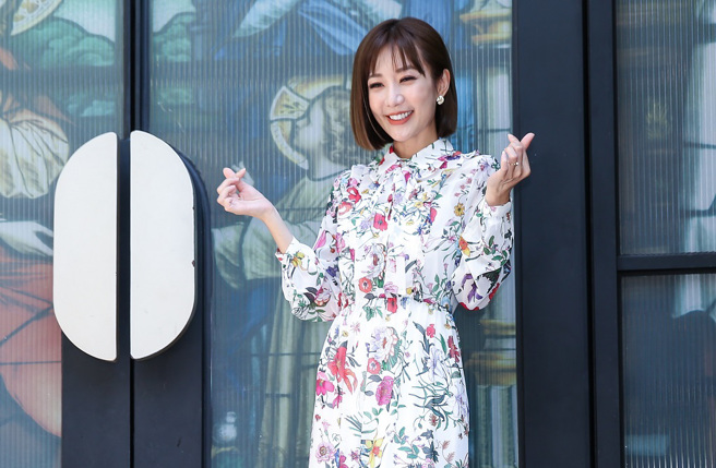 罗巧伦力挺宋逸民，并分享自己接触教会经验。(图/中时资料照)