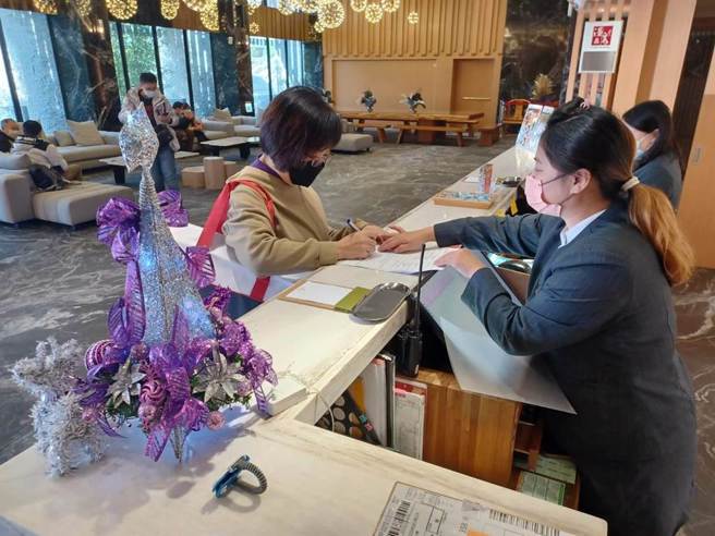 享沐时光饭店元旦前后两天都是满房状态，不少游客早在半年前预订。（李京升摄）