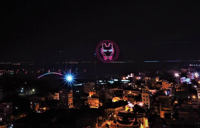 明年花火节将超越过往规模，并提升活动品质，期望在疫情解封之际为澎湖抢攻第一批游客，更藉由国际品牌合作加强国际行销。（张茂雄摄）