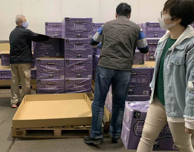 网友分享网购糗事，订6串卫生纸，结果来6箱。（示意图。资料照）