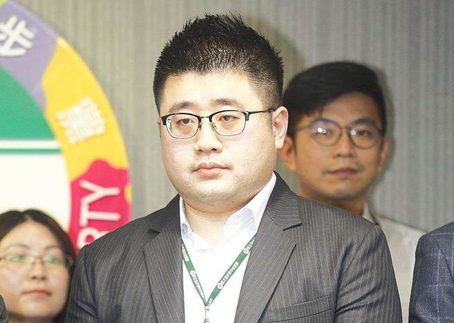 代理黨祕書長林鶴明表示，側翼不是敗選的原因，他認為，2018年民進黨敗選後，網路上出現很多義勇軍，自願架設網站側翼，這不是敗選原因，這部分民進黨要自行承擔。（本報資料照片）