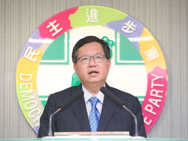 民進黨28日在中常會結束後，代理主席陳其邁和檢討小組召集人鄭文燦向外界說明選後檢討報告內容。（杜宜諳攝）