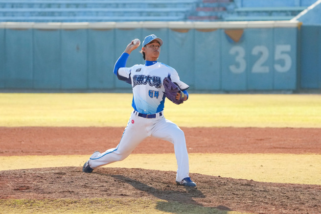 台东大学阳邯杰中继4局无自责分。（大专体总提供）