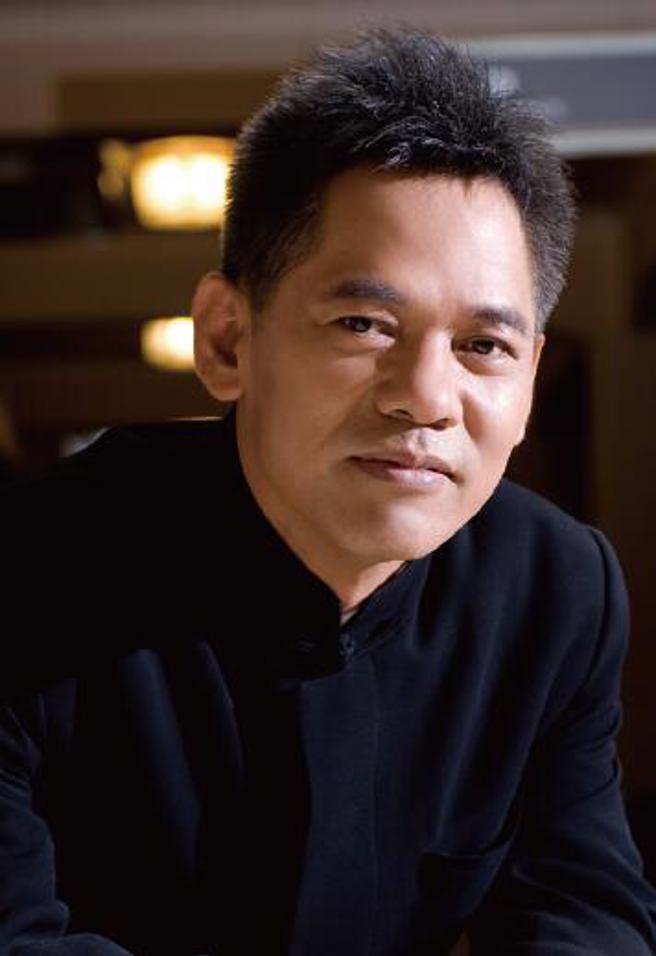 《大画昭君～观落雁》指挥吴瑞呈，他认为以国乐团演奏音乐剧是一大创举，将「国乐」看成是一个动词，就可以看见国乐的各种可能性。(图／臺北市立国乐团提供)